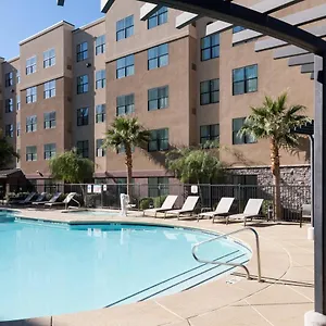 Hotel Courtyard North / Happy Valley
